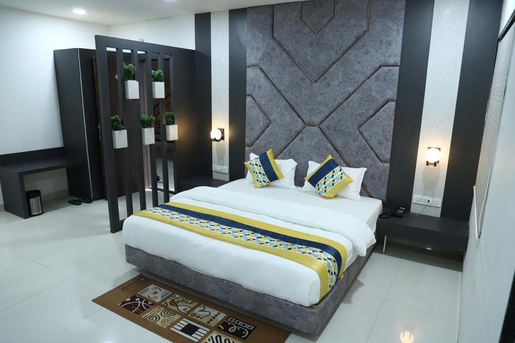 Khandwa Hotel Singhnature מראה חיצוני תמונה