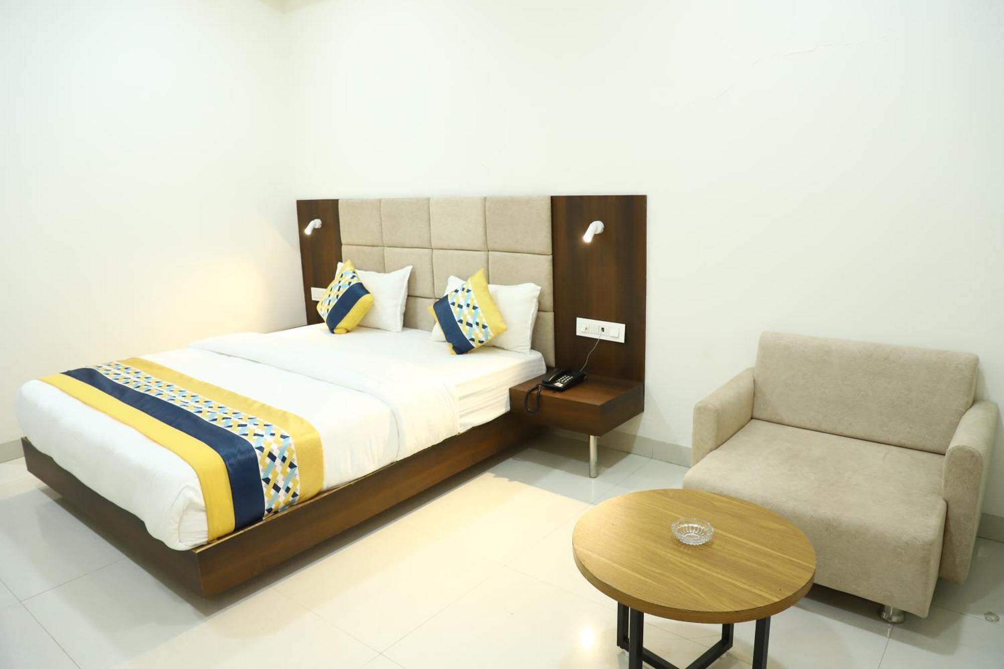 Khandwa Hotel Singhnature מראה חיצוני תמונה